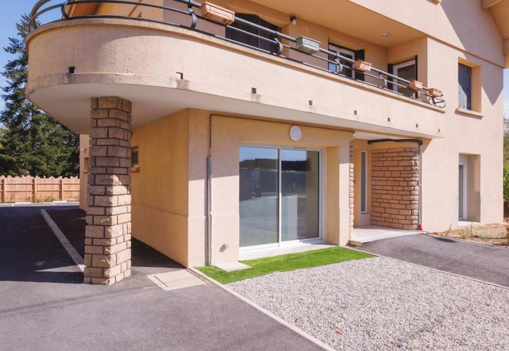 Апартаменты L'Aindus De Brou- Parking Prive- Rdc Бург-ан-Бресс Экстерьер фото